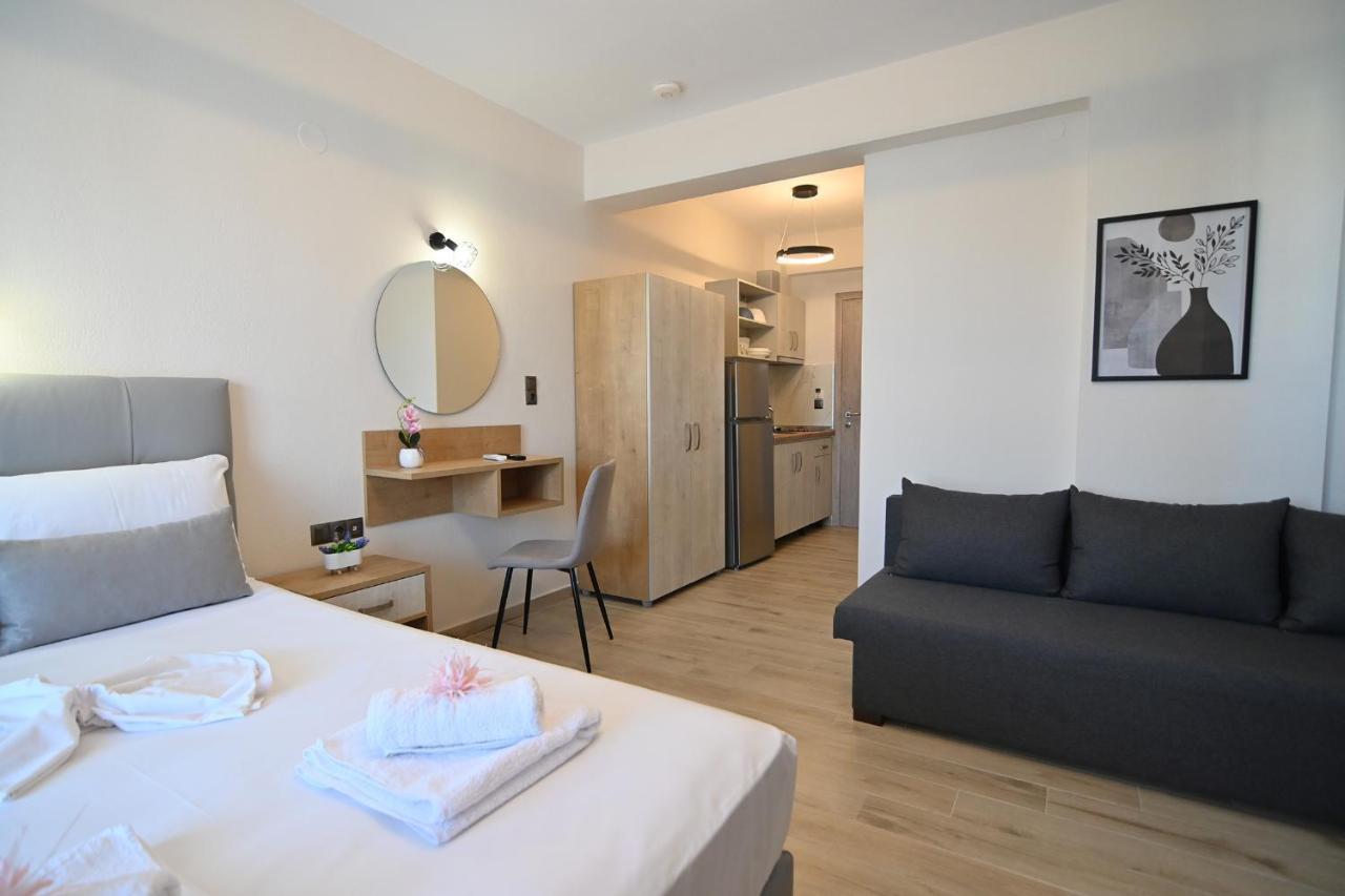 Armonia Luxury Suites Nea Vrasna Exterior photo
