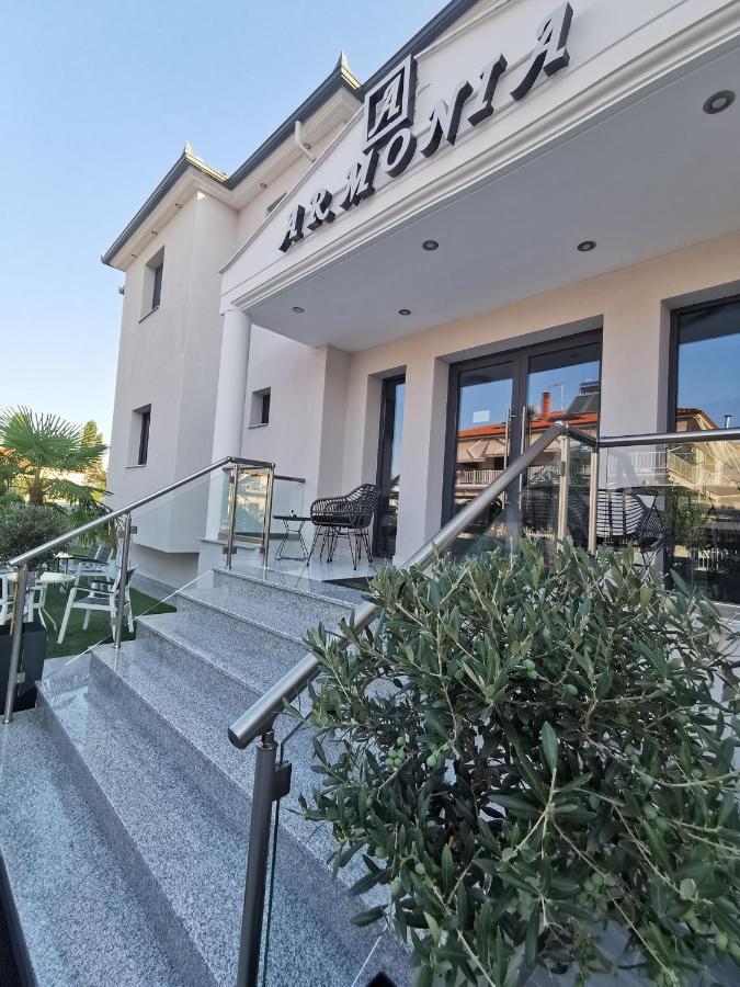 Armonia Luxury Suites Nea Vrasna Exterior photo